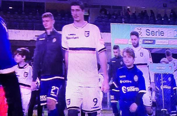 Palermo, a Verona un punto senza lode e senza infamia