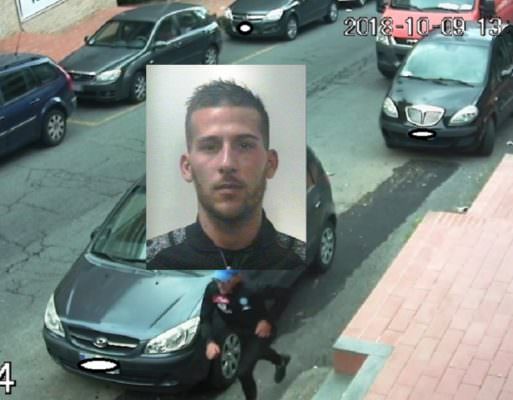 Due rapine al corriere SDA nel Catanese: la tuta del Napoli incastra sorvegliato speciale