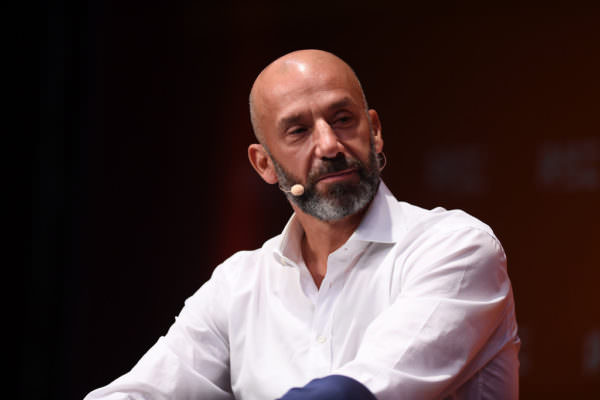 Gianluca Vialli e la rivelazione choc: “Ho avuto il cancro, non so come finirà la partita”