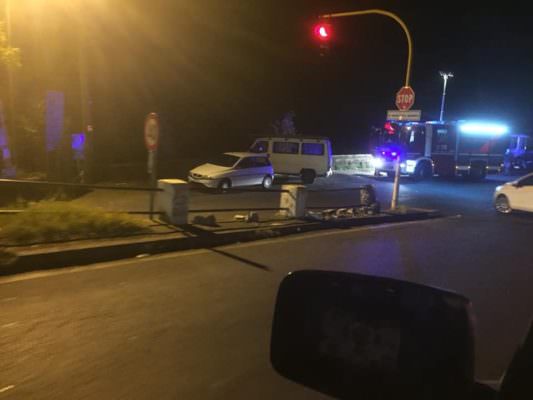 Folle corsa per le vie di Acireale, uomo finisce schiacciato da un treno