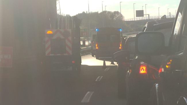 Tangenziale di Catania in tilt, due incidenti bloccano la viabilità: diversi i mezzi coinvolti e i feriti
