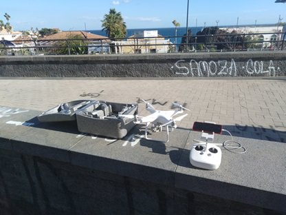 Vuole far partire drone da piazza Europa ma senza autorizzazioni: “Lavoro per agenzia immobiliare”