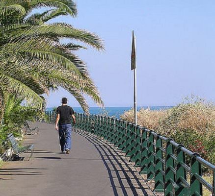 incidente lungomare ognina bicicletta 5 ragazzi ragazza in coma catania