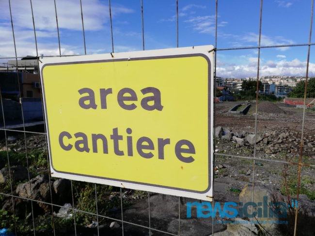 Viale Alcide De Gasperi, lavori ancora in alto mare: il cronoprogramma verrà rispettato? – FOTO e VIDEO