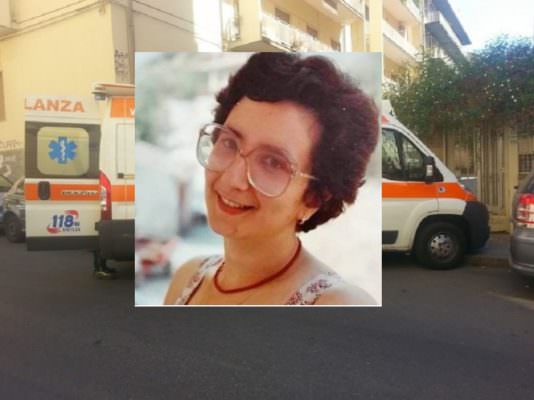 Accompagna la nipotina al pronto soccorso, insegnante si accascia al suolo e muore