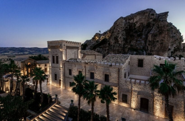 Agrigento, sequestrato il castello Colonna: nei guai anche il sindaco Firetto