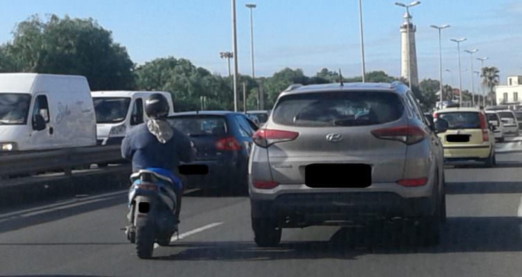 Fiat Panda contro guardrail nei pressi delle “Porte di Catania”: giornata da dimenticare per gli automobilisti