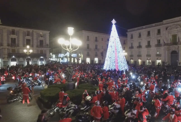 A Catania Babbo Natale arriva in moto, ma per beneficenza