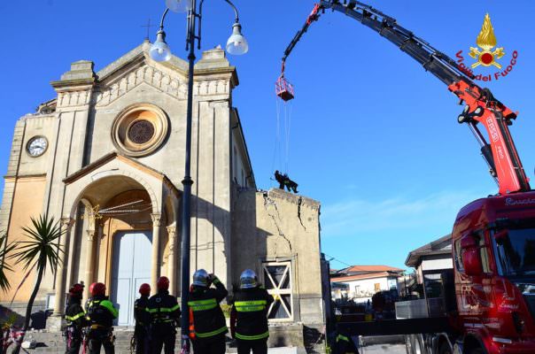 Terremoto di Santo Stefano, continuano i lavori di messa in sicurezza delle strutture danneggiate – FOTO