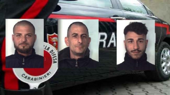 Razzia alle piscine di Nesima: fermati con la sega in mano