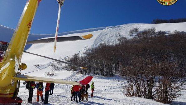 Incidente ad alta quota, scontro tra elicottero e aereo turistico: 5 morti e 2 feriti