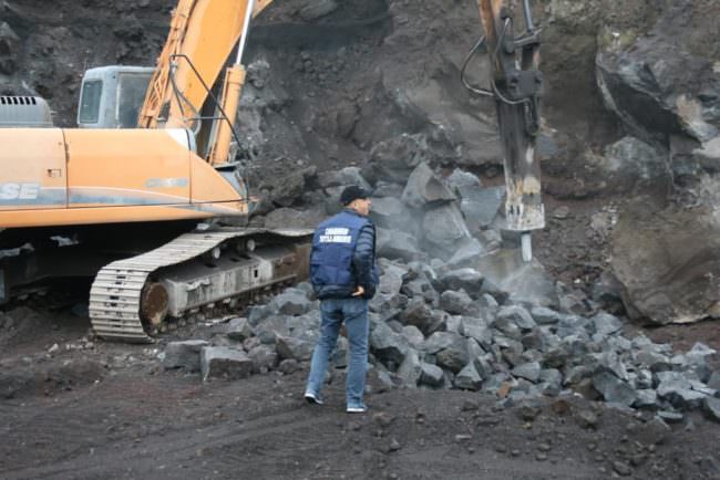 Cava abusiva in area protetta dell’Etna: sequestrata ditta a Nicolosi