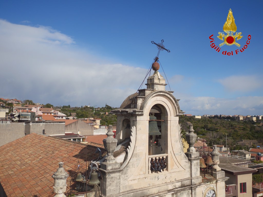 Sisma nel Catanese: vigili del fuoco verificano le condizioni della chiesa “Santa Lucia” ad Acicatena – FOTO e VIDEO