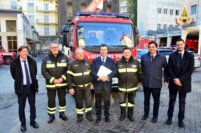 Terremoto di Santo Stefano: visita istituzionale ai vigili del fuoco di Catania – VIDEO e FOTO