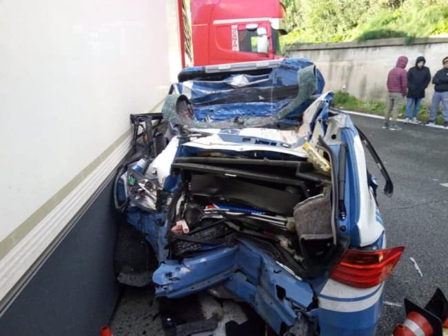 “Uno sbirro in meno”, frasi shock dopo l’incidente della A18: denunciato un palermitano
