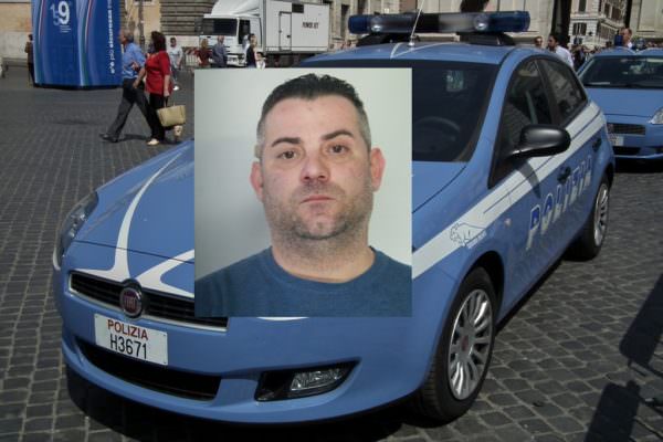 Giravite in mano e 4 rapine: arrestato il “terrore” dell’autogrill del Catanese