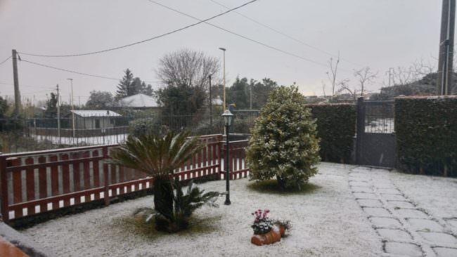 La provincia di Catania si sveglia imbiancata: FOTO e VIDEO dei paesaggi innevati