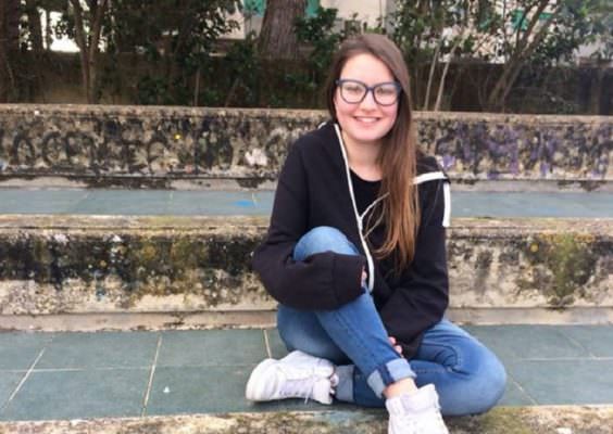 Travolta e uccisa da un’auto a 18 anni: conducente del veicolo indagata per omicidio stradale