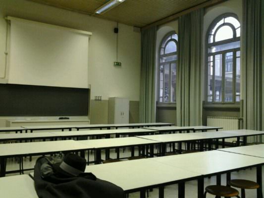 Coronavirus, dopo primo contagio in Sicilia arrivano i provvedimenti: lezioni rinviate ed esami a porte chiuse all’Università di Palermo Coronavirus, dopo primo contagio in Sicilia arrivano i provvedimenti: lezioni rinviate ed esami a porte chiuse all’Università di Palermo