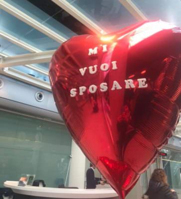 Romantica proposta di matrimonio all’aeroporto di Catania andata male: nessun “vissero felici e contenti”