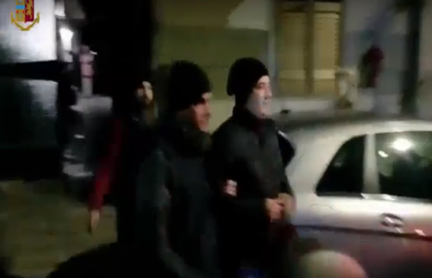 Operazione “No smoke”, soldi con stecche di sigarette e intimidazioni: come si agiva – VIDEO e DETTAGLI