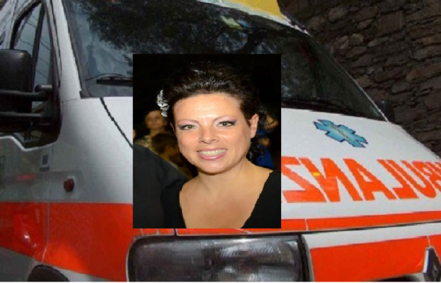 Si ferma per soccorrere un’auto ma viene travolta e uccisa: Agata lascia due bambini di 12 e 9 anni