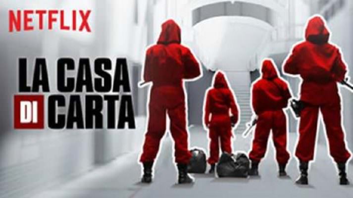 “La Casa di Carta” sbarca a Firenze: nuove riprese, folla di fan crea disagi per gli attori