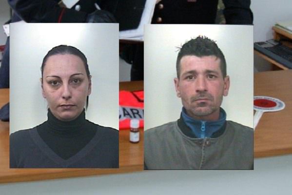 Con oltre 100 grammi di metadone e senza autorizzazione per tenerlo in casa: due persone ai domiciliari