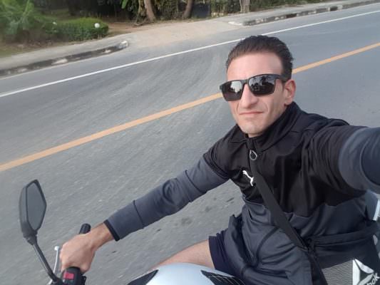 “Mamma scusa, non aver paura a guardare questo video”, le moto e la morte in Thailandia: Marsala piange Bartolomeo