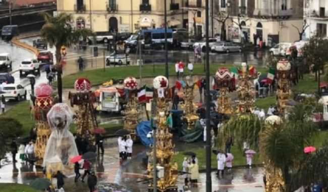 Sant’Agata 2019, ancora un cambio di programma per il maltempo: le Candelore tornano al Duomo