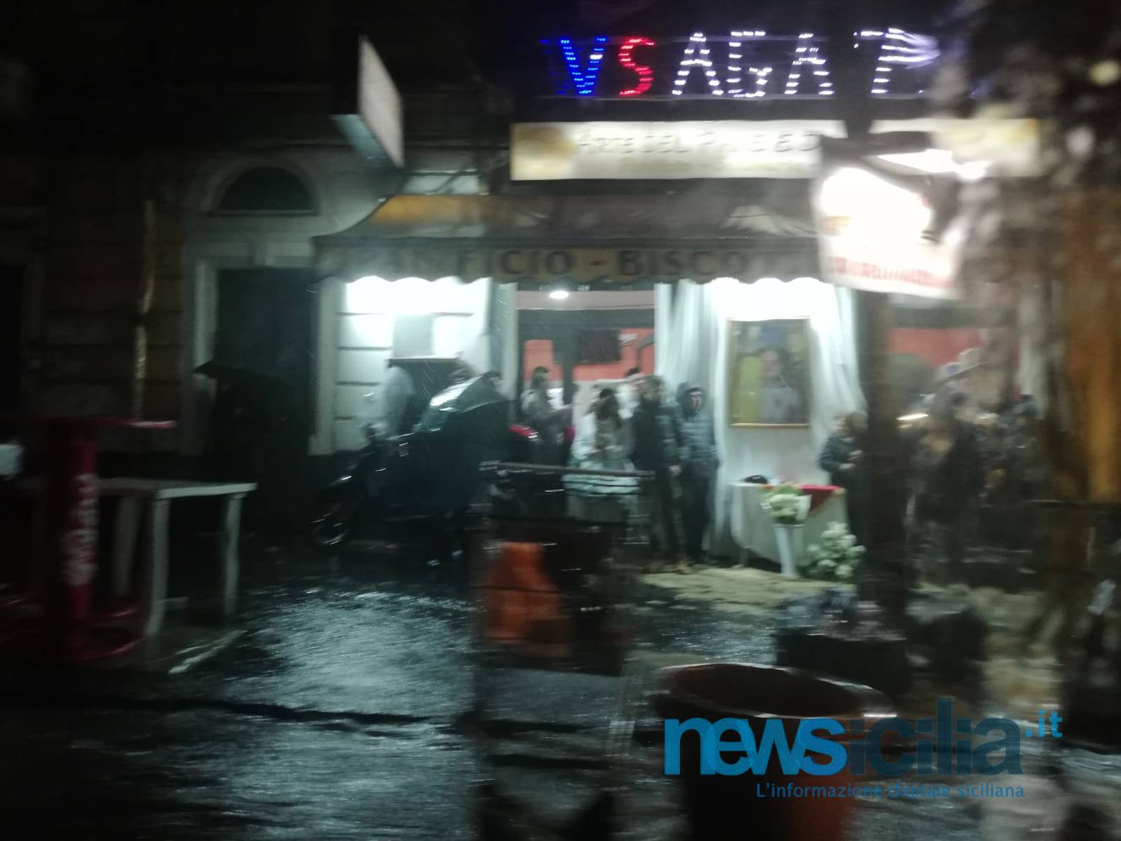 Sant’Agata 2019, via Plebiscito e via Garibaldi “invase” dall’acqua: cittadini chiedono il rientro della vara