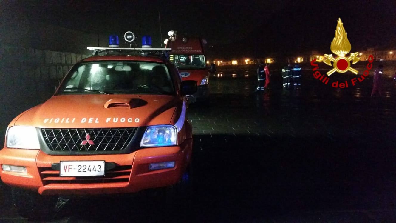 Dramma a Santa Maria La Scala, “a galla” il paraurti dell’auto con la targa e un portafogli