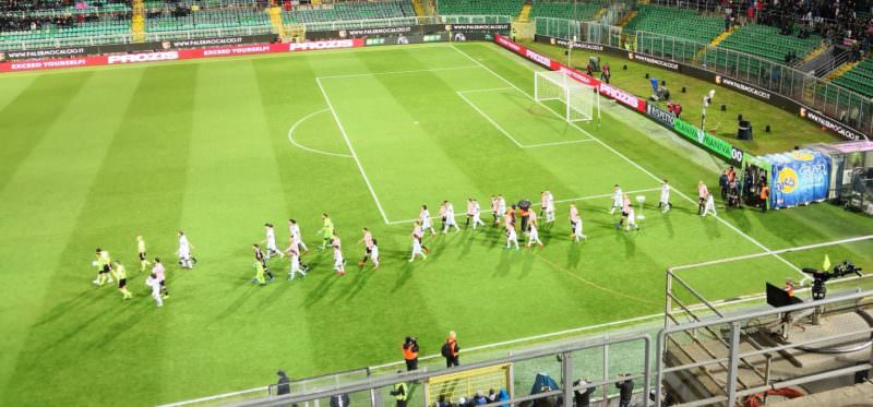 Il Palermo del dopo brexit ritrova i tifosi, ma non la vittoria. Torna l’incubo penalizzazione