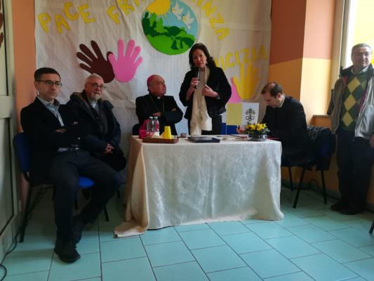Visita pastorale di Monsignor Gristina all’Istituto Comprensivo “Vittorino da Feltre” di Catania – FOTO