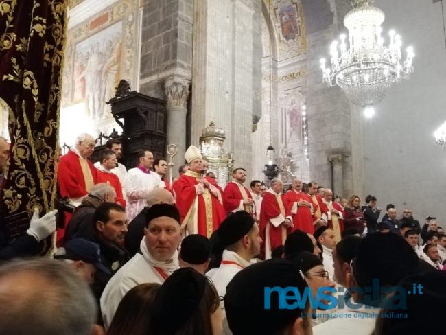 Ottava di Sant’Agata, i devoti si riconciliano con la loro Patrona. Gristina: “Chi offusca la festa chieda scusa” – FOTO
