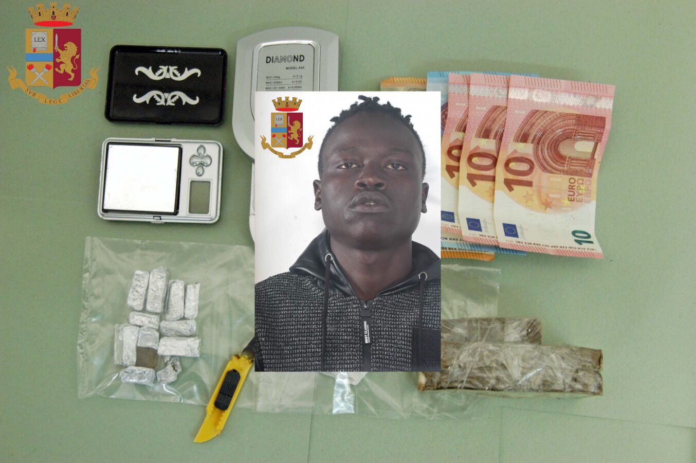 Hashish nel giubbotto e marijuana nel comodino: nascondeva tutto nel centro di accoglienza
