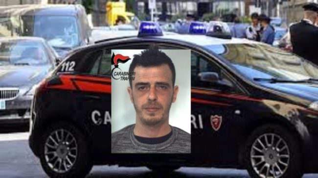 Ladro si intrufola in un ufficio postale e rapina una dipendente: 35enne fugge col bottino ma finisce in manette