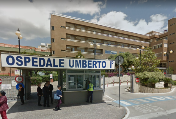 Siracusa, presunto infermiere lancia fantomatiche accuse contro l’Umberto I: scatta la denuncia