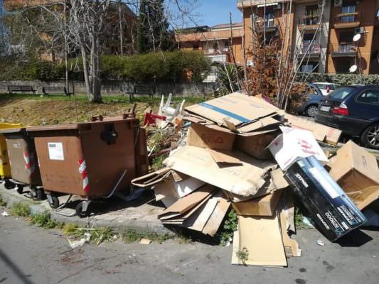 San Giovanni Galermo, un “quartiere-discarica”. L’appello di Nauta: “Tutto ciò è dovuto all’inciviltà della gente”