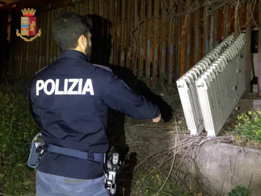 Si introduce in una scuola e porta via i termosifoni: in manette Antonino Di Bella