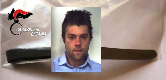 Compleanno, sfiorata la tragedia nel Catanese: afferra per i capelli 14enne e gli taglia la gola