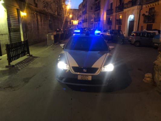 Tentato furto in appartamento, scatta l’arresto per il ladro: 15enne trasferito nel centro per minori di Catania