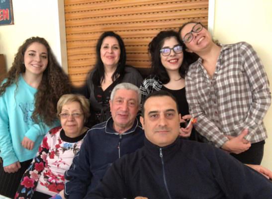 Travolto e ucciso sulle strisce pedonali al lungomare di Catania, il dolore delle figlie: “Dopo 3 mesi nessuno ha chiesto scusa”