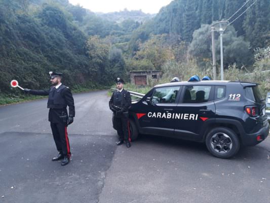 Violenza sessuale e maltrattamenti contro familiari: arrestato 48enne