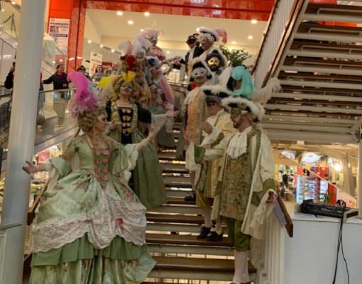 “Dal vulcano alla laguna”, la grande festa di Carnevale e moda firmata Liliana Nigro