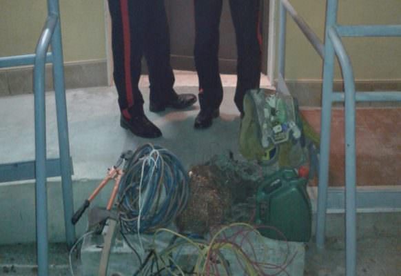 Sorpreso a rubare 70 chili di cavi di rame in un cantiere delle Ferrovie di Stato: arrestato 47enne