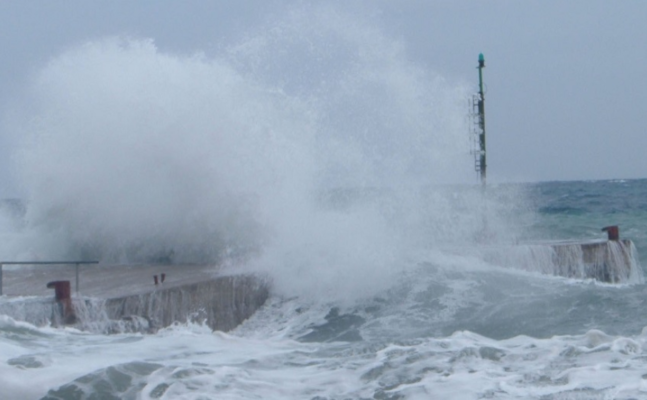 Ancora instabilità meteorologica in Sicilia: temporali, vento forte e mareggiate