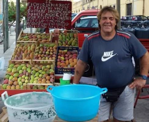 Villa Tasca piange Bartolo Adelfio, storico venditore della “pullanchedda”: “Se ne va la voce delle nostre estati”