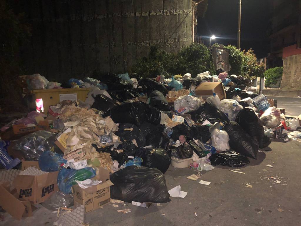 San Giovanni Galermo, lotta contro i quartieri-discarica: avviato il porta a porta – FOTO