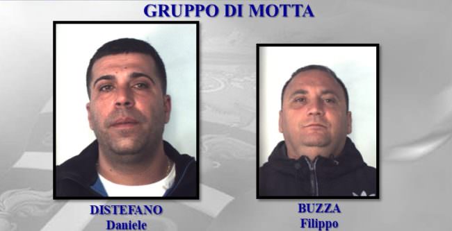 La stretta di mano tra mafia e istituzioni: un carabiniere favoriva il clan, la mano pesante dei Tuppi